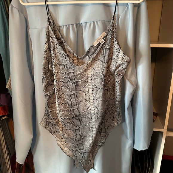 Multiple Bodysuits - Picture 4 of 10